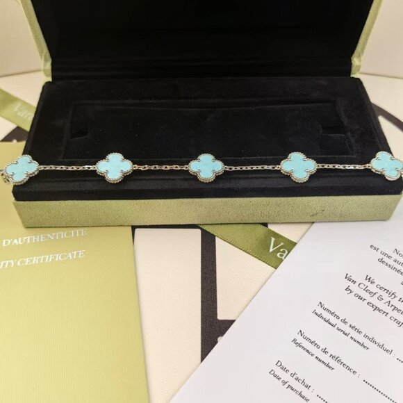 Van Cleef & Arpels Jewelry Van Cleef Arpels Tiffany Blue Clover